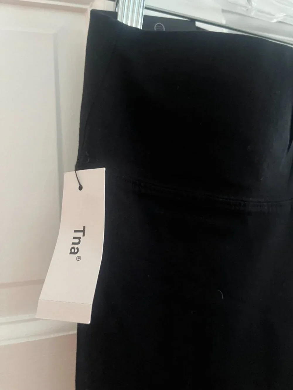 Aritzia TNA CHILL Atmosphere Mid-Rise 7/8 Legging - Black (NWT)